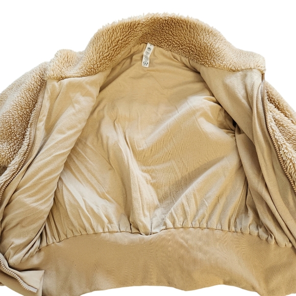 ALO Yoga Foxy Sherpa Jacket Camel Tan Size Small (MSRP:$200) - Picture 5 of 11